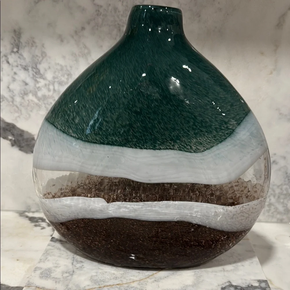 VTG Pier 1 Green and Brown Glass Vase
